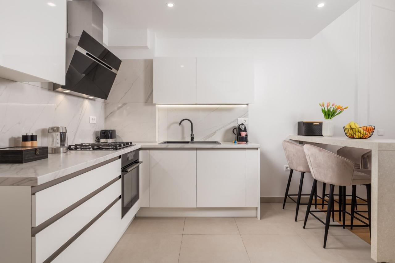 Gallery Apartment Megan2 With Parking Kastav Exterior foto