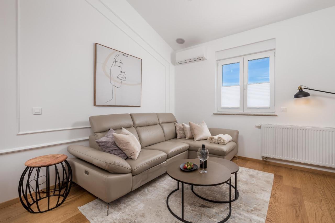Gallery Apartment Megan2 With Parking Kastav Exterior foto
